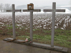 monumento_tre_croci_gallery3small.GIF